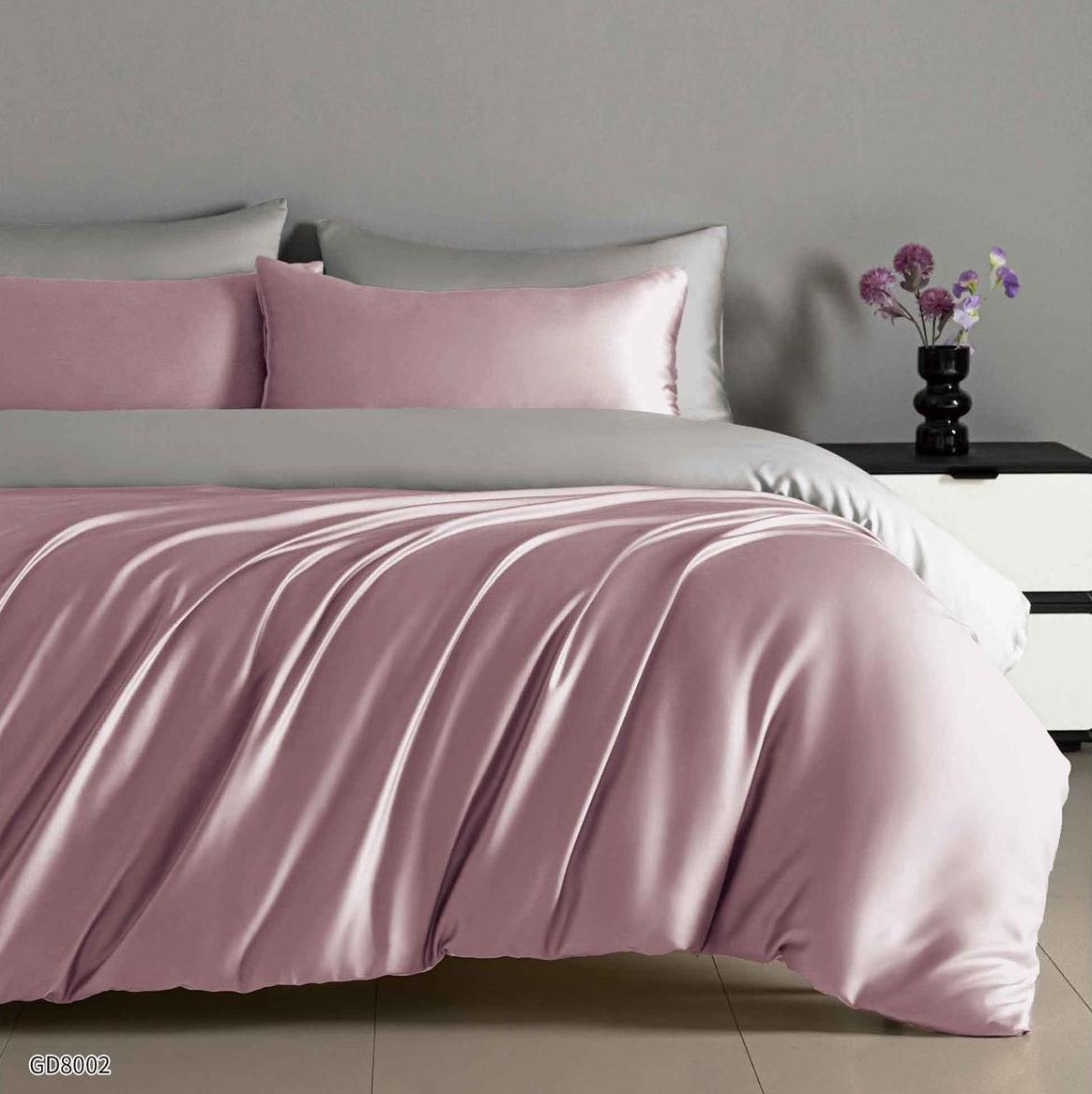 Lenjerie de pat dublu din SATIN EXTRA FIN, cu elastic, 4 piese F-549